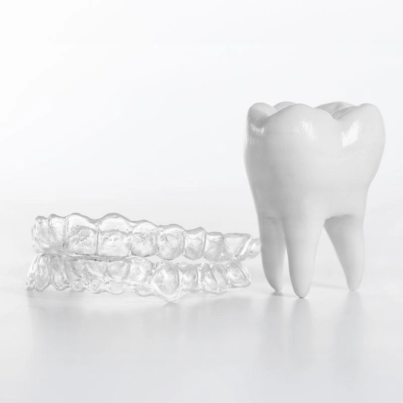 傳統 & 隱適美矯正 傳統 & 隱適美矯正